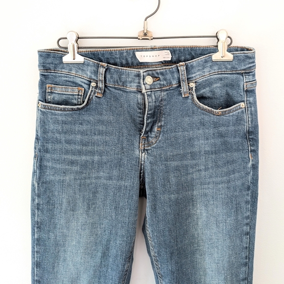 Topshop Women's Flare Leg Jeans In Classic Blue Wash ~ Size 30 x 32 - Picture 2 of 4